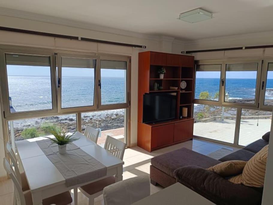 Apartamento En Arinaga En Primera Linea Exteriör bild
